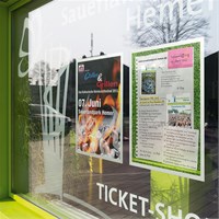 DURABLE DURAFRAME® POSTER