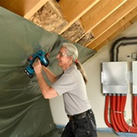 NOVUS J-551 tapetarska bežična klamerica u kovčegu