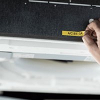 BROTHER P-TOUCH E110VP aparat