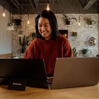 VERBATIM Prijenosni monitor osjetljiv na dodir s metalnim kućištem PMT-17